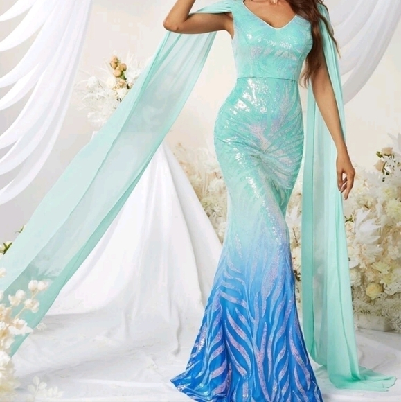 Mint Blue Random Print Contrast Mesh and Sequined Mermaid Maxi Gown - Picture 8 of 11